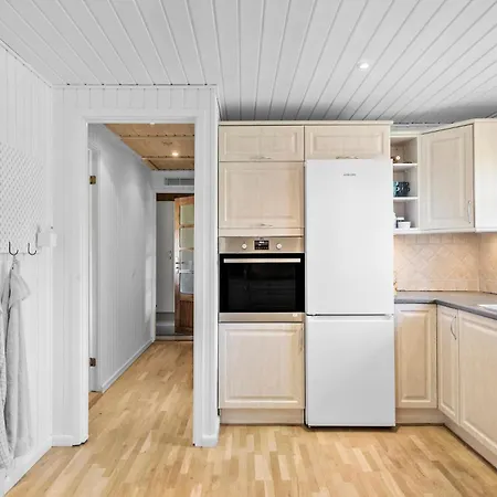 بيت للعطل 3 Bedroom Beautiful In فوردينغبورغ