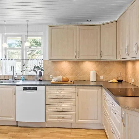 3 Bedroom Beautiful In *