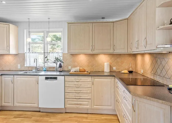 3 Bedroom Beautiful In *
